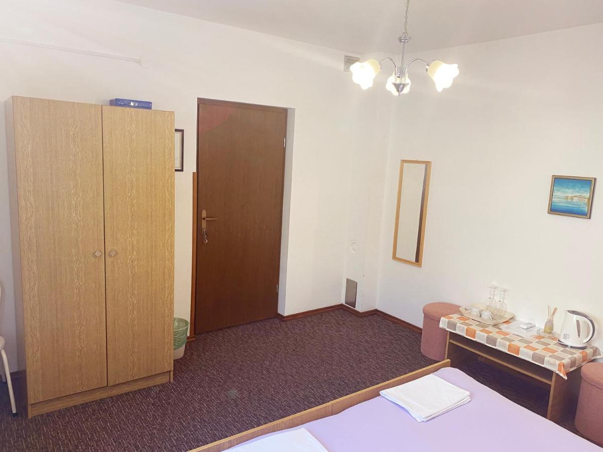 Rooms Nada Senj  Eksteriør billede