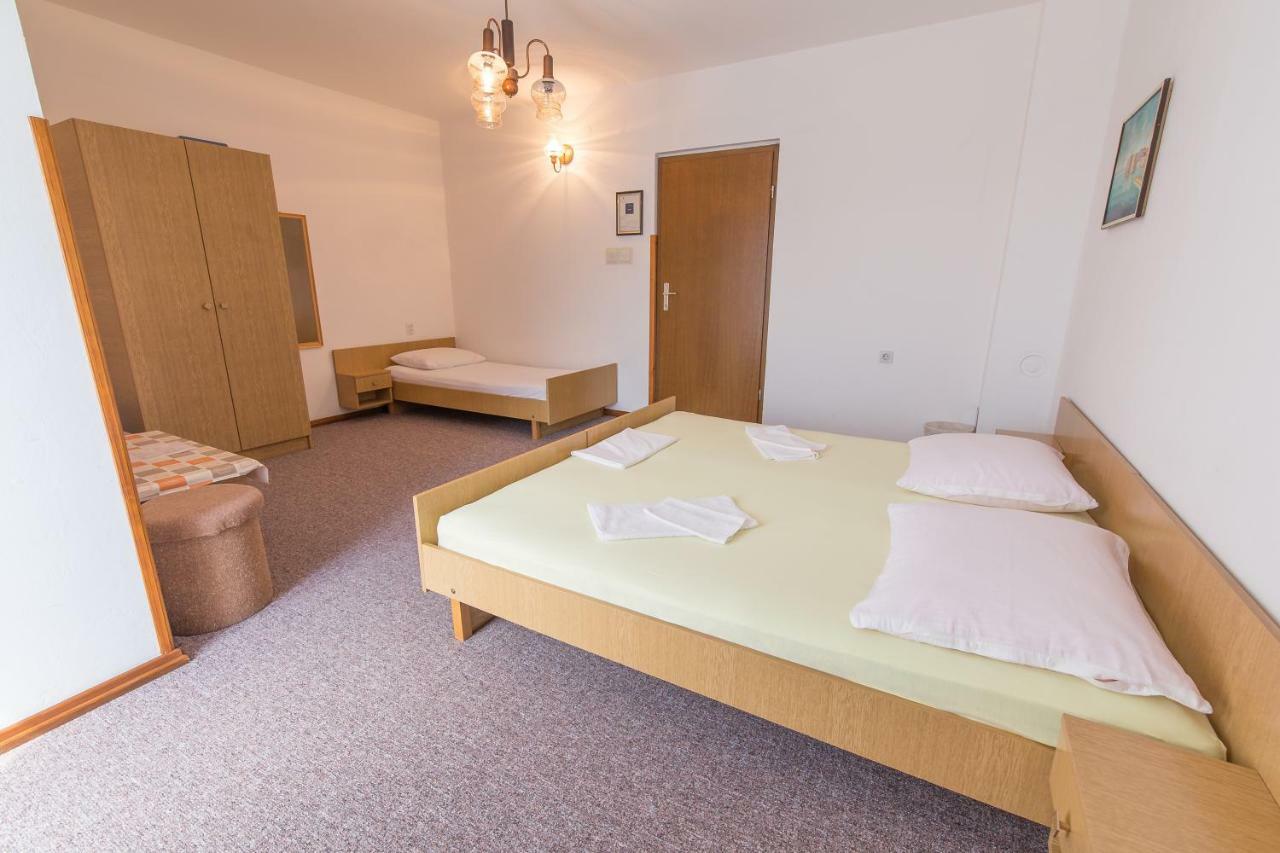 Rooms Nada Senj  Eksteriør billede